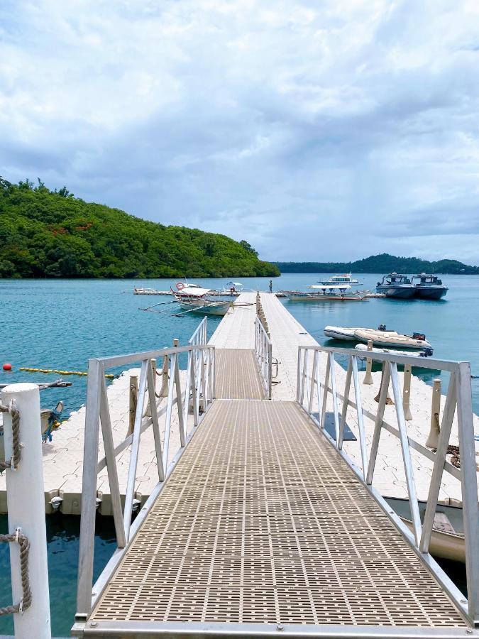 Tropicana Castle Dive Resort Powered By Cocotel Puerto Galera Exterior photo