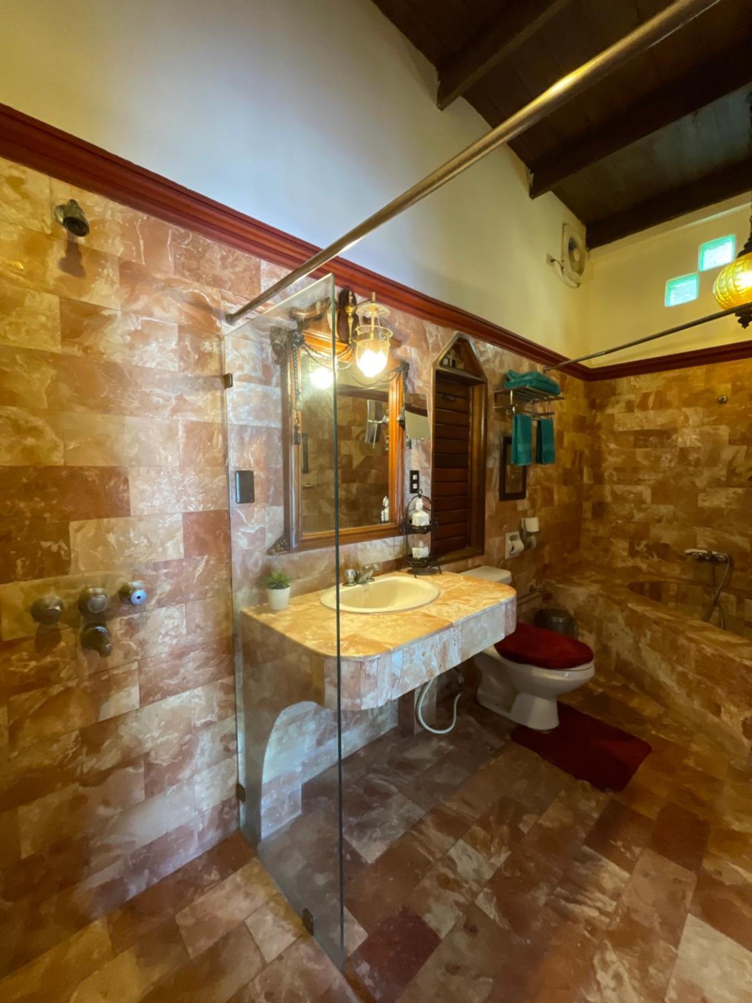 Tropicana Castle Dive Resort Powered By Cocotel Puerto Galera Room photo